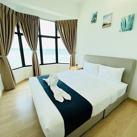 Mutiara Melaka Beach Resort By Glex Tangga Batu Bagian luar foto