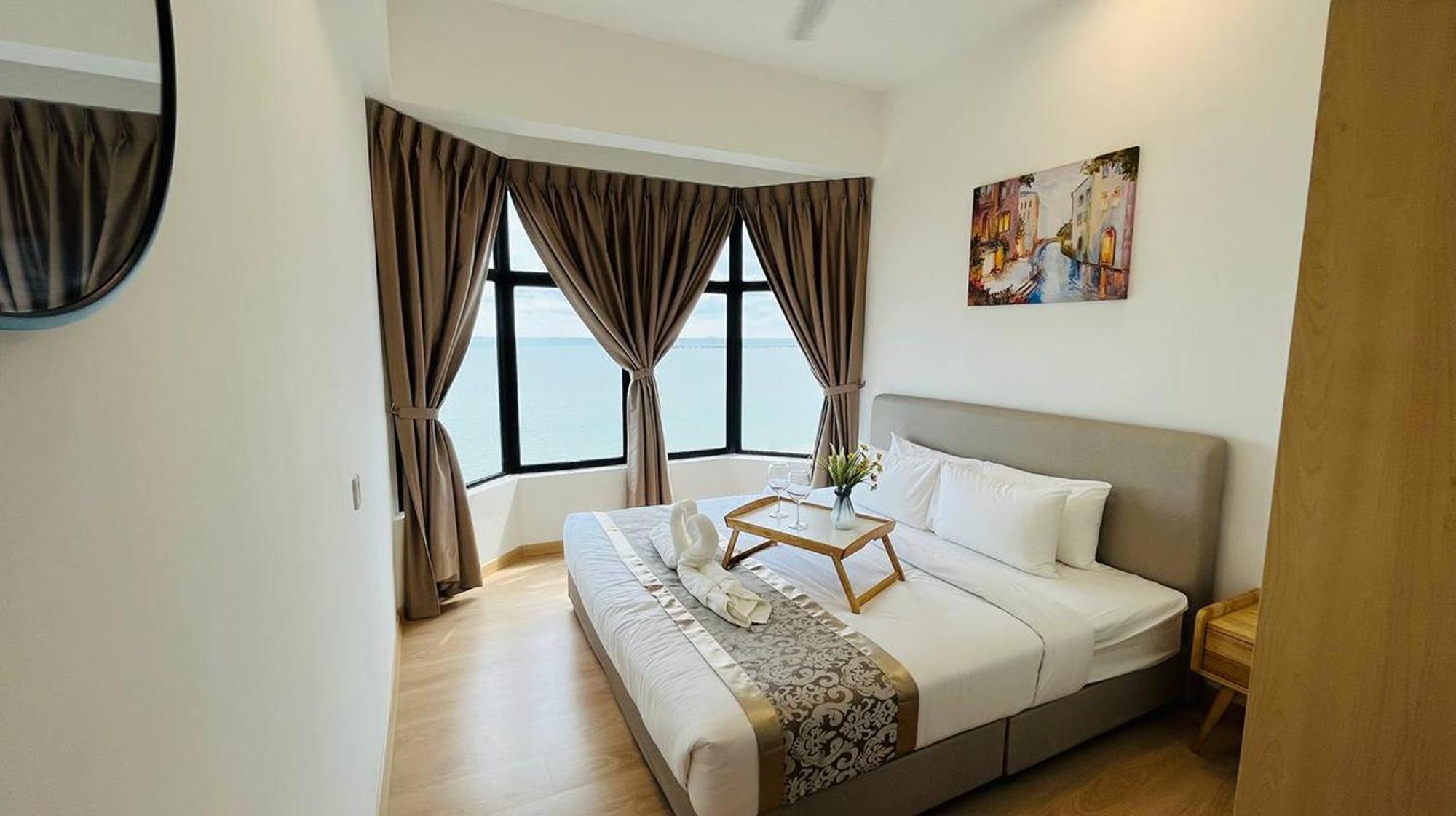 Mutiara Melaka Beach Resort By Glex Tangga Batu Bagian luar foto