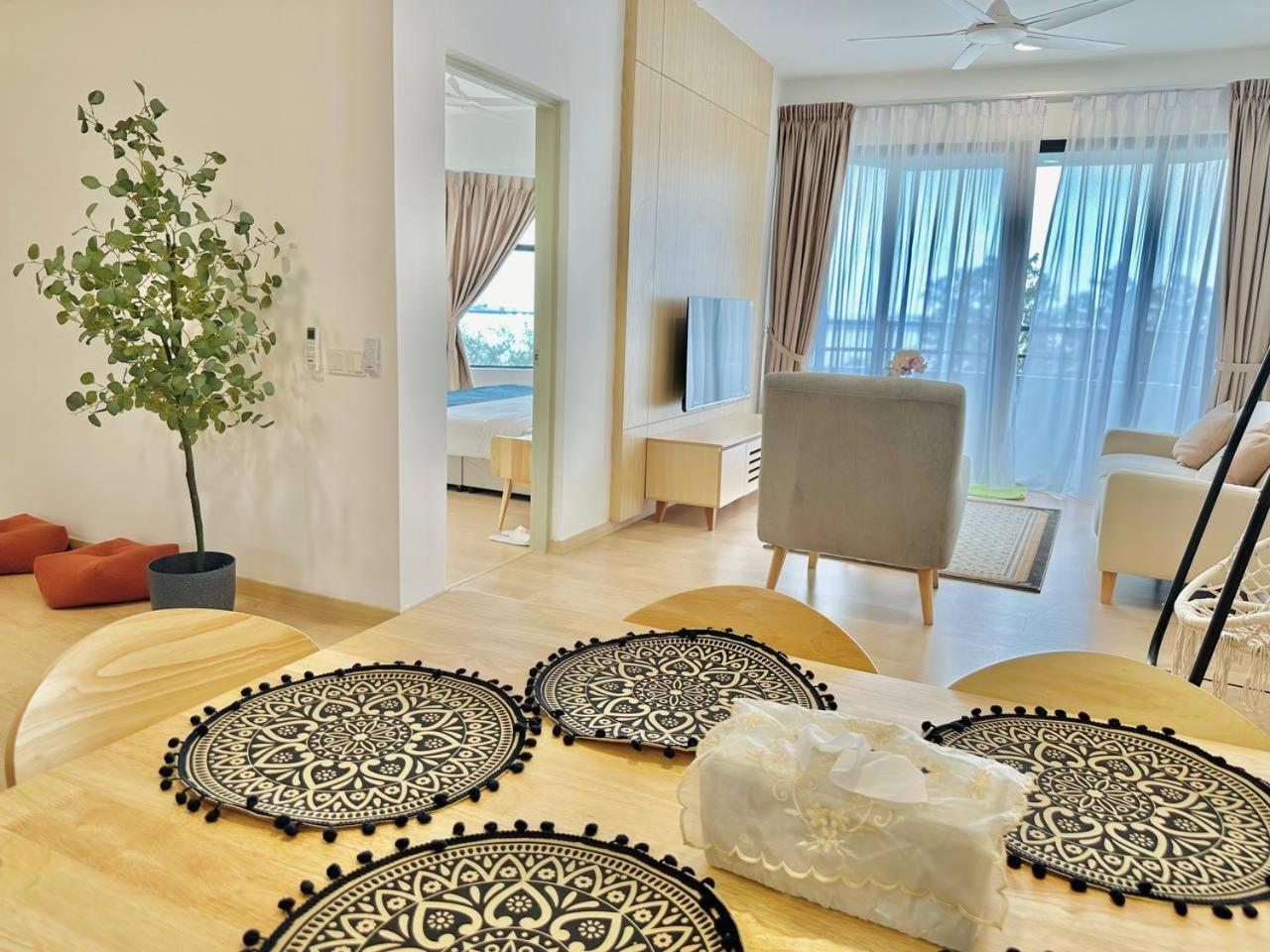 Mutiara Melaka Beach Resort By Glex Tangga Batu Bagian luar foto